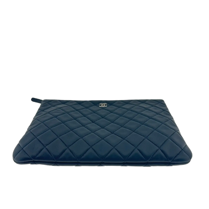 Chanel Coco Mark Pouch Matelasse Clutch dunkelblau / sehr gut Chanel