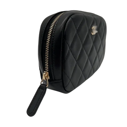 Chanel Kosmetiktasche CC Schnalle Leder / neu Chanel