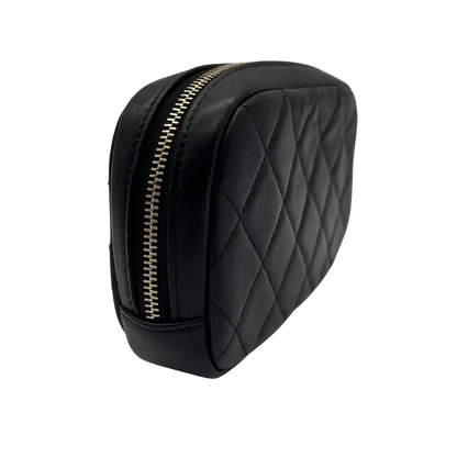 Chanel Kosmetiktasche CC Schnalle Leder / neu Chanel