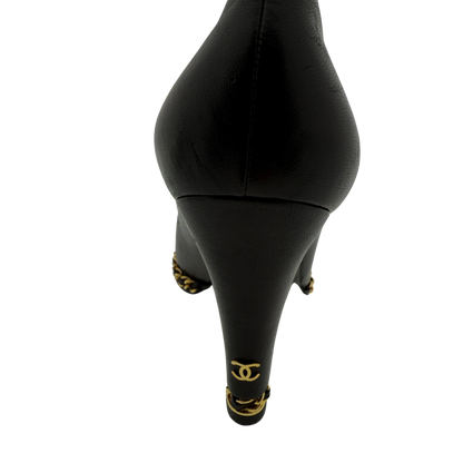 Chanel Pumps Black/Metallic Gold Leather Cap Chain Link Größe 38 1/2 / guter Zustand Chanel