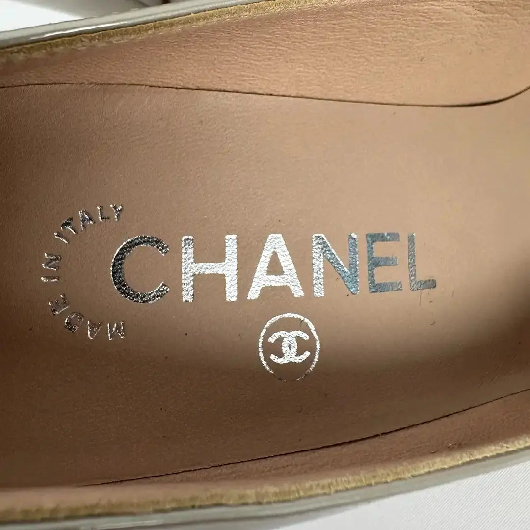 Chanel Pumps Metallic silber Größe 38 / ungetragen Chanel