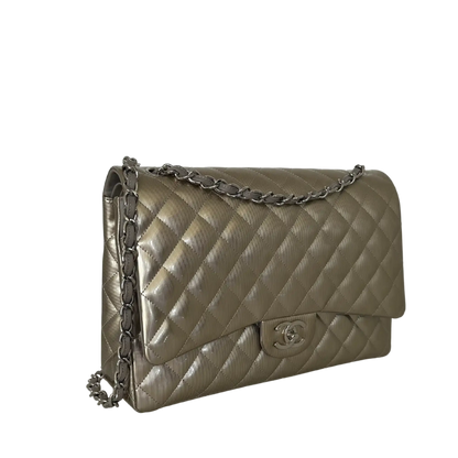Chanel Timeless Maxi Double Flap Bag Champagner geprägtes Leder mit Iridescent-Finish selten / neuwertig Chanel