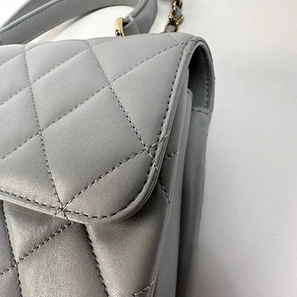 Chanel Trendy CC Top Handle Tasche Lammleder hellgrau Fullset / sehr gut Chanel