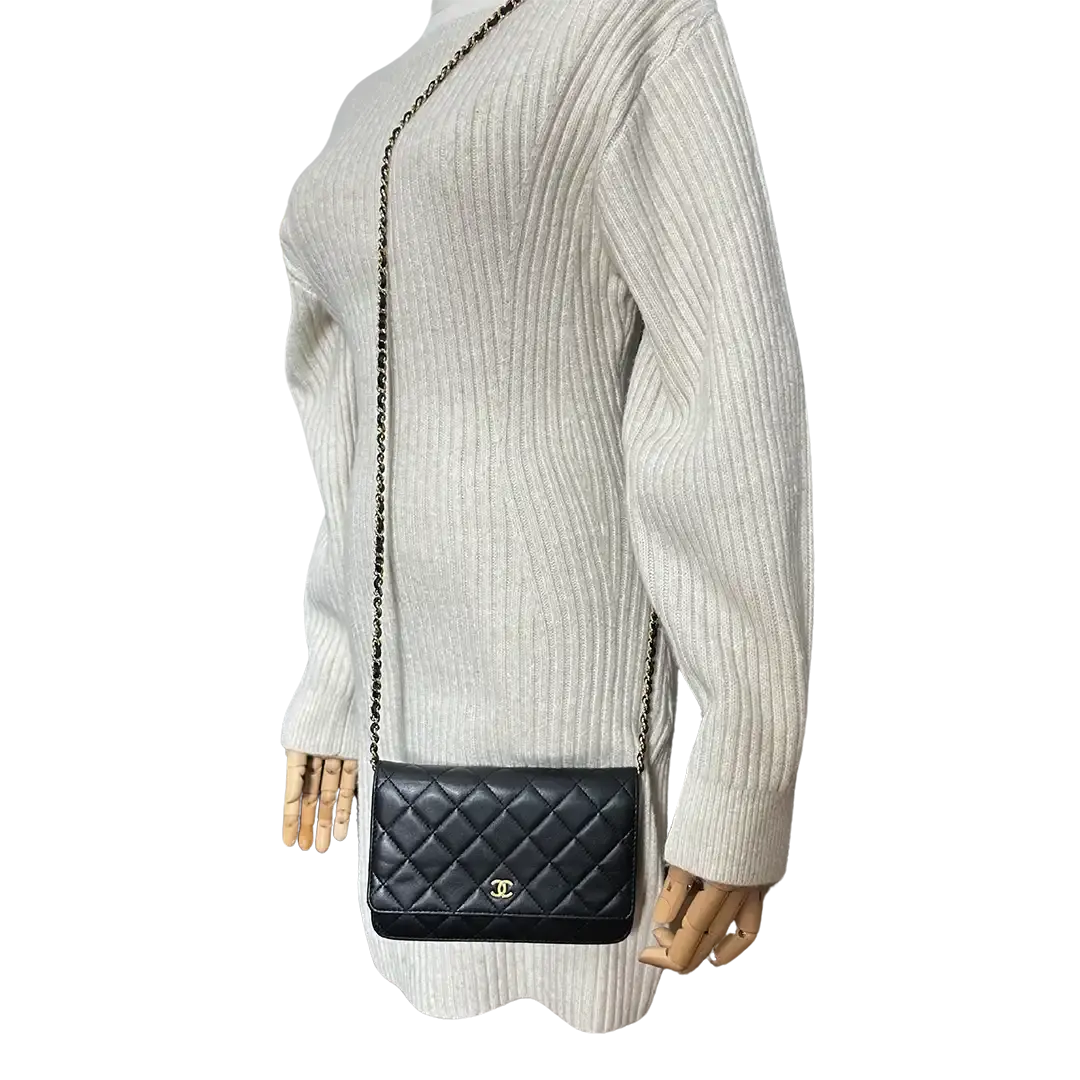 Chanel Wallet on Chain Bag Lammleder schwarz goldene Hardware / sehr gut Chanel