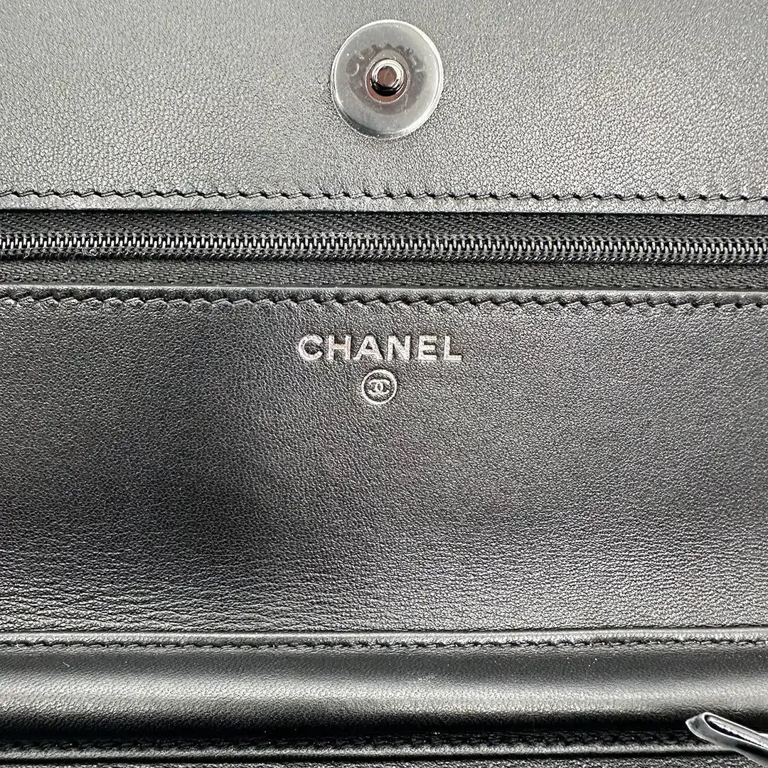 Chanel Wallet on Chain so black Edition Fullset Hardware verklebt / ungetragen Chanel