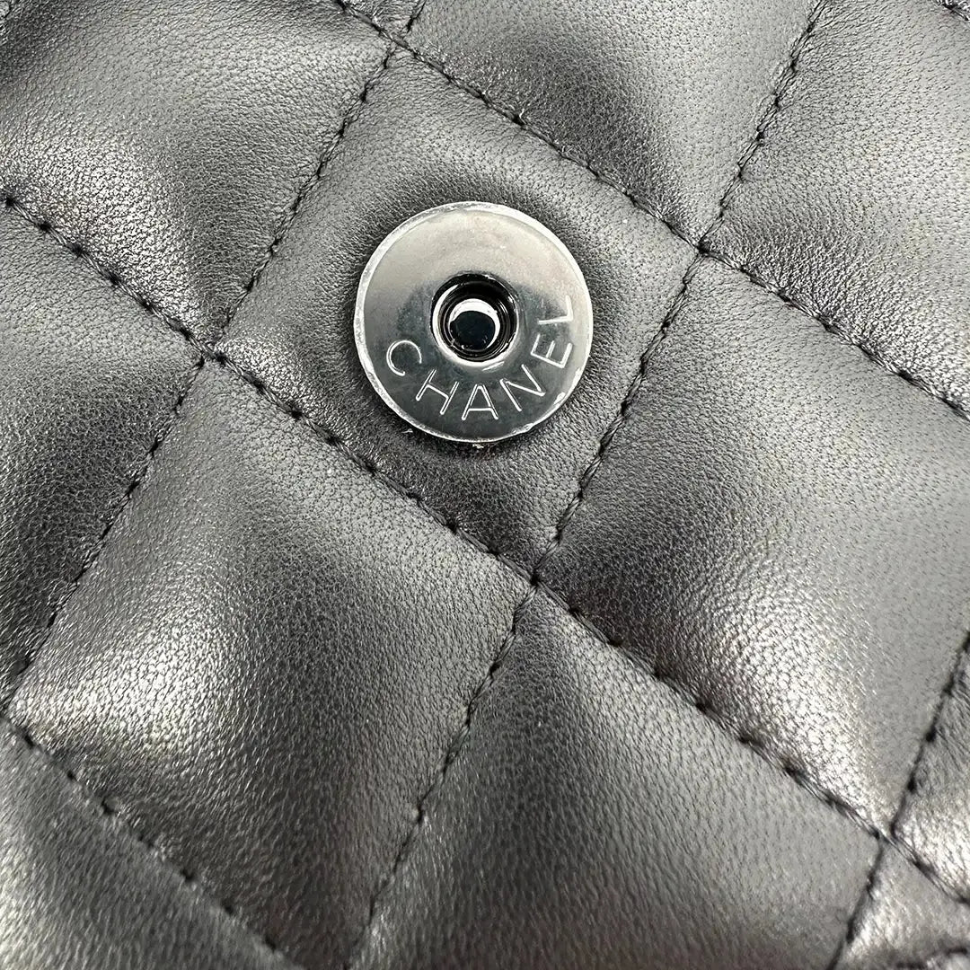 Chanel Wallet on Chain so black Edition Fullset Hardware verklebt / ungetragen Chanel