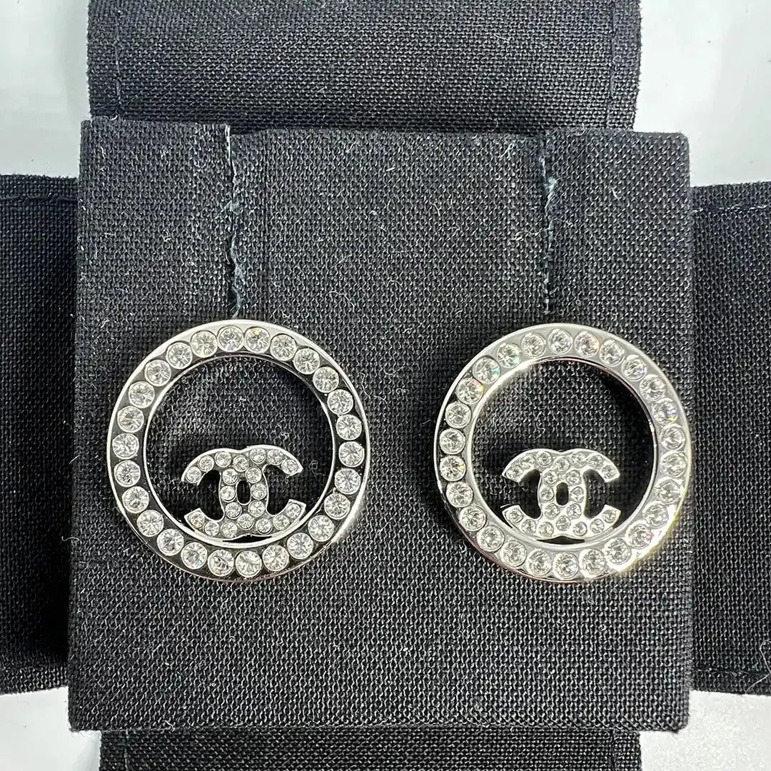 Chanel klassiche CC Ohrringe silber/kristall Fullset / neu Chanel