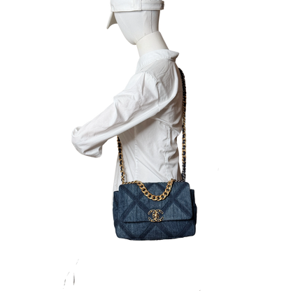 Chanel 19 Flap Bag Small Tasche Denim blau Chip / sehr gut Chanel
