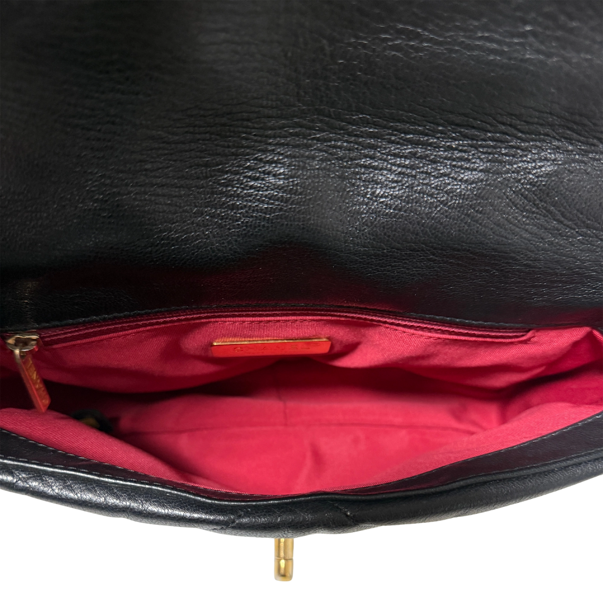 Chanel 19 Flap Bag Small Tasche Leder schwarz / sehr gut Chanel