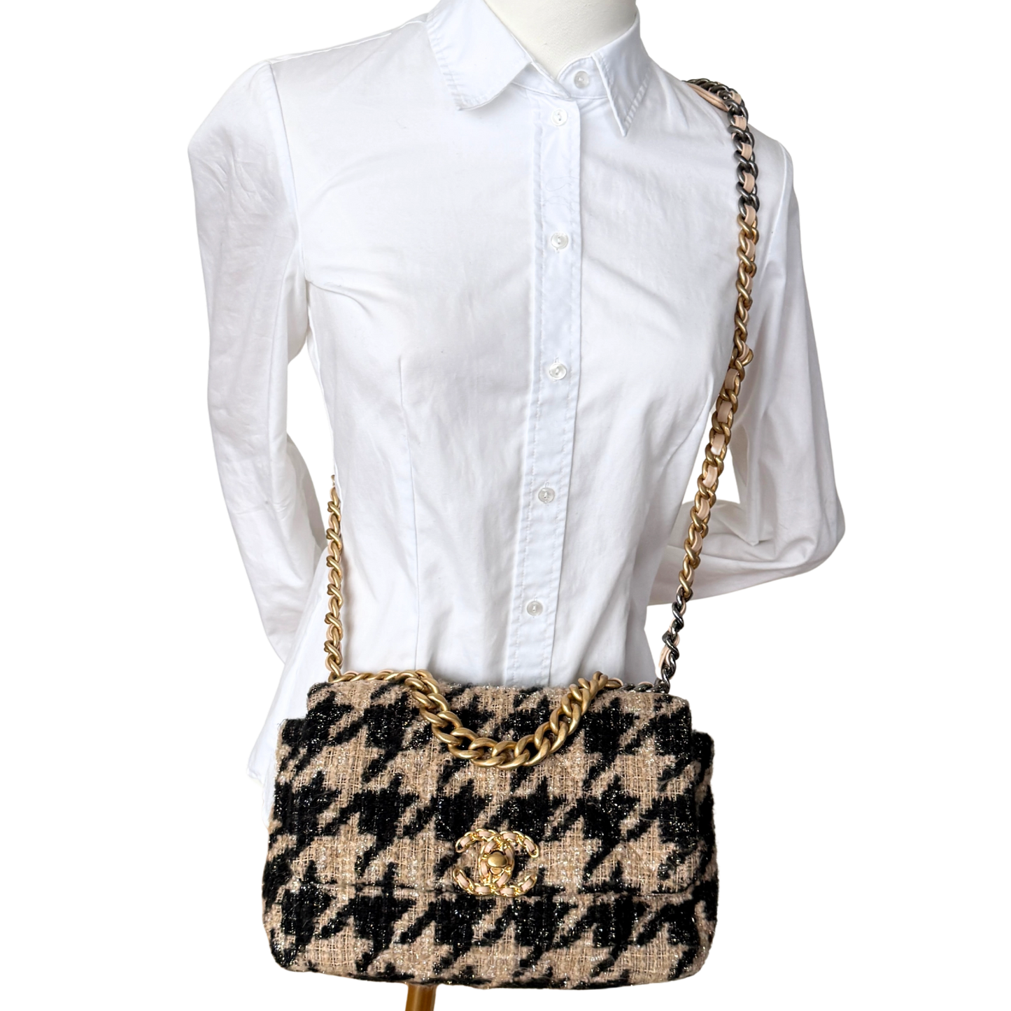 Chanel 19 Schulktertasche Tweed Hahnentritt Beige Schwarz Fullset / neuwertig Chanel