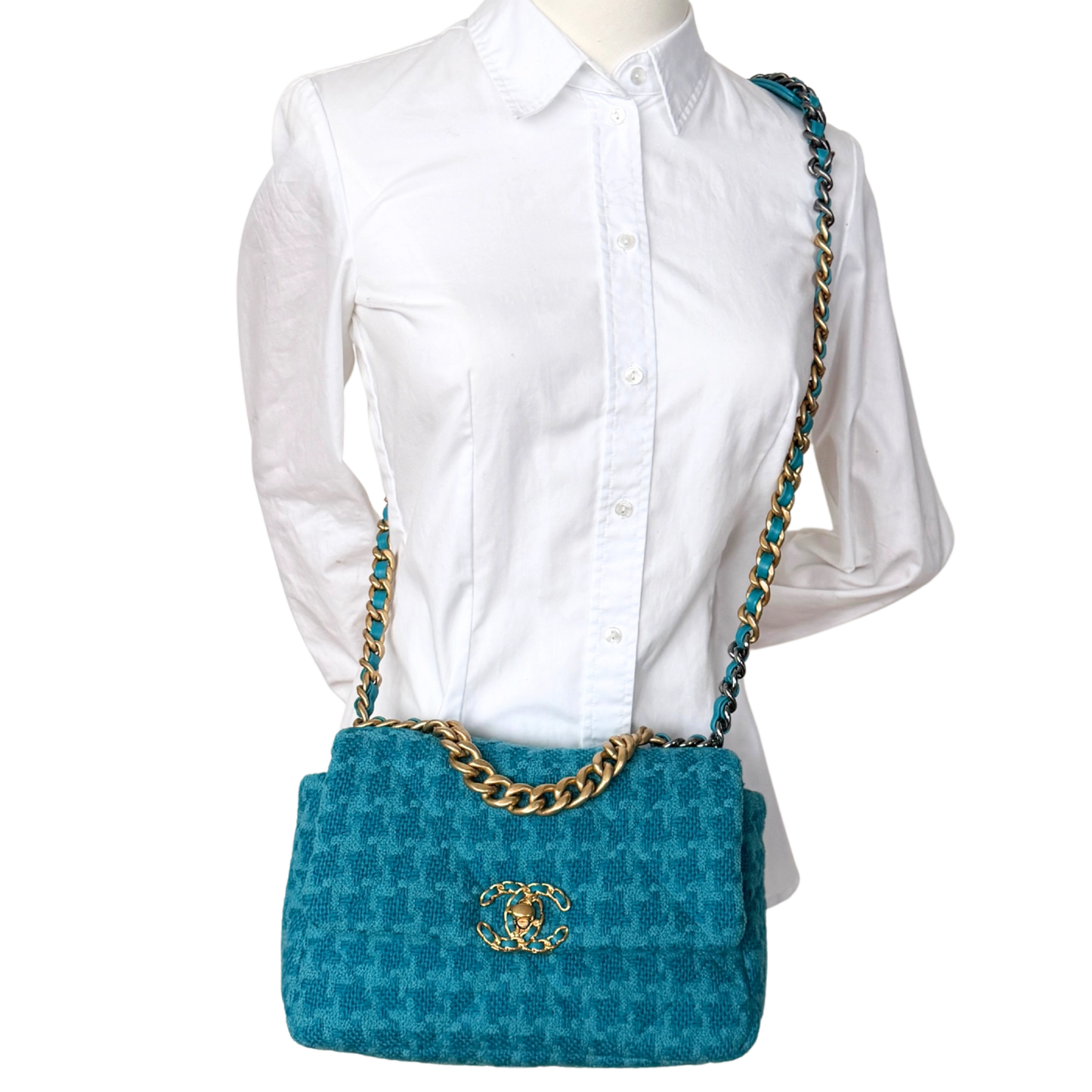 Chanel 19 Schultertasche Tweed Blau Fullset / neuwertig Chanel