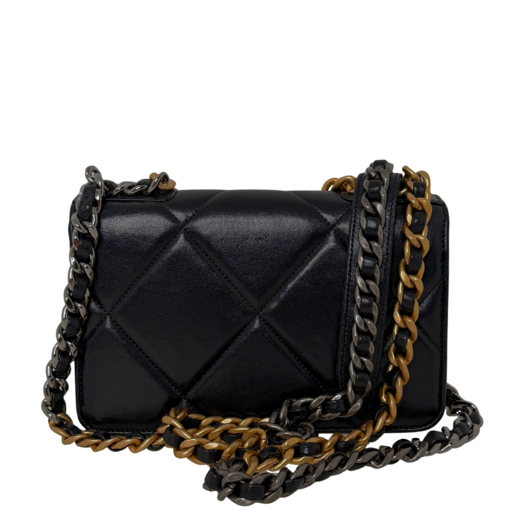 Chanel 19 Wallet on Chain glänzendes Lammleder Chip / sehr gut Echtheitscheck