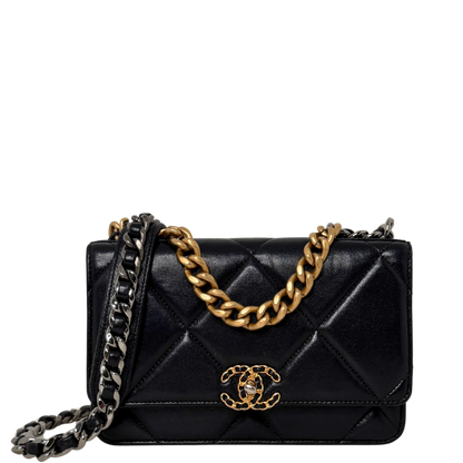 Chanel 19 Wallet on Chain glänzendes Lammleder Chip / sehr gut Echtheitscheck