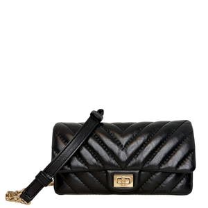 Chanel 2.55 Reissue Belt Bag Chevron Aged Calfskin Schwarz Gold