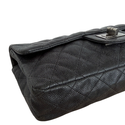 Chanel 2.55 Reissue East-West Flap Kaviarleder Grau, Ruthenium / neuwertig Chanel