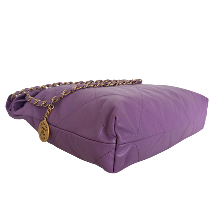 Chanel 22 mittelgroße Hobo Bag aus Kalbsleder Flieder goldene Hardware / sehr gut Chanel