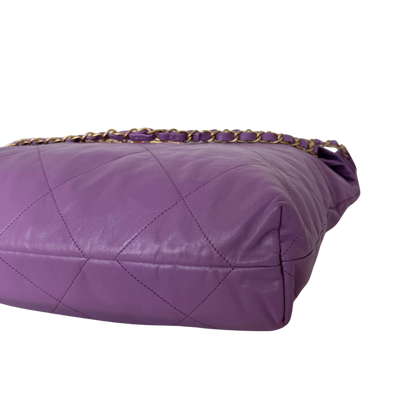Chanel 22 mittelgroße Hobo Bag aus Kalbsleder Flieder goldene Hardware / sehr gut Chanel
