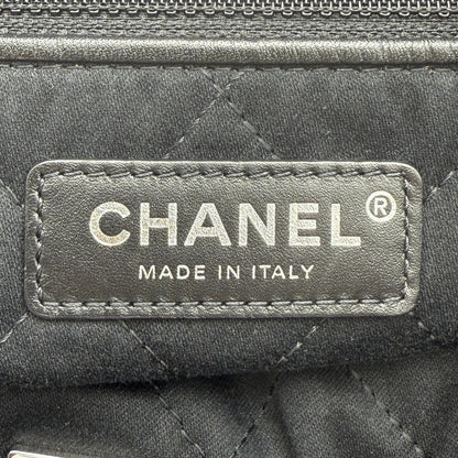 Chanel 22 mittelgroße Hobo Bag Schwarz silberne Hardware / sehr gut Chanel