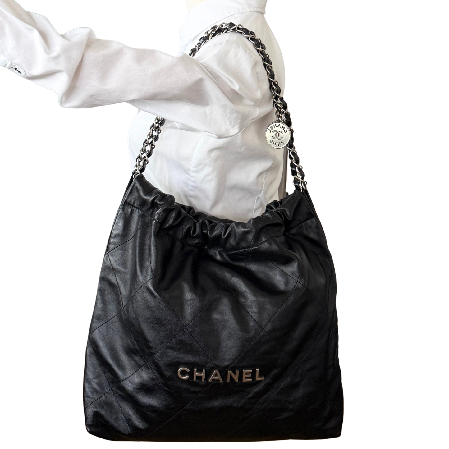 Chanel 22 mittelgroße Hobo Bag Schwarz silberne Hardware / sehr gut Chanel