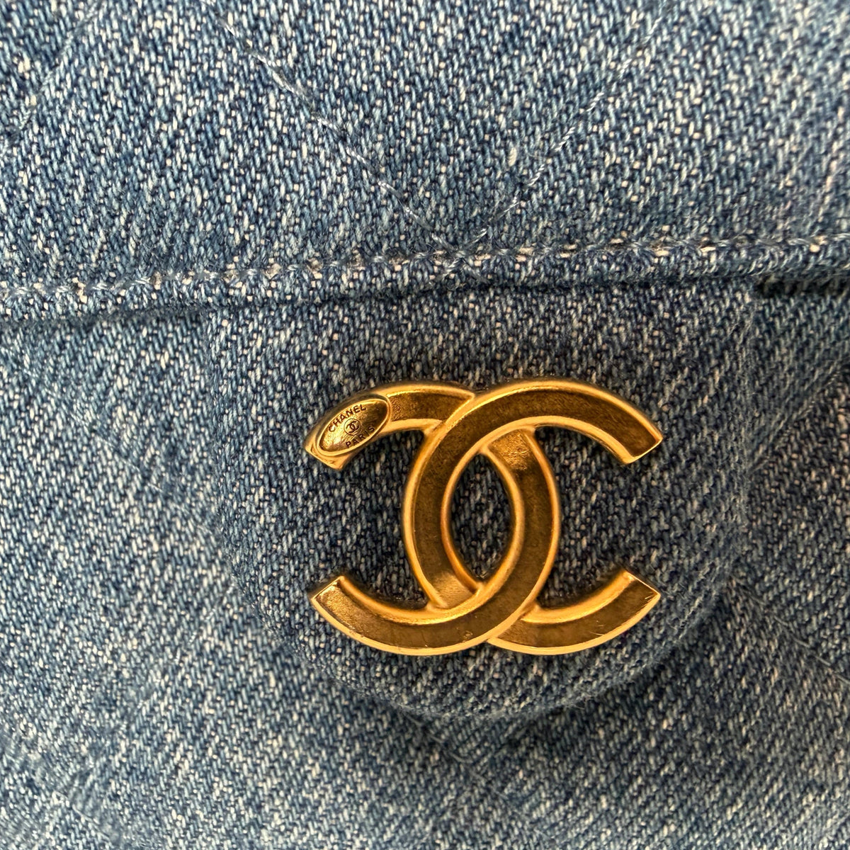 Chanel 25 Medium Handbag Washed Denim Blau Gold Hobo Tasche Chanel