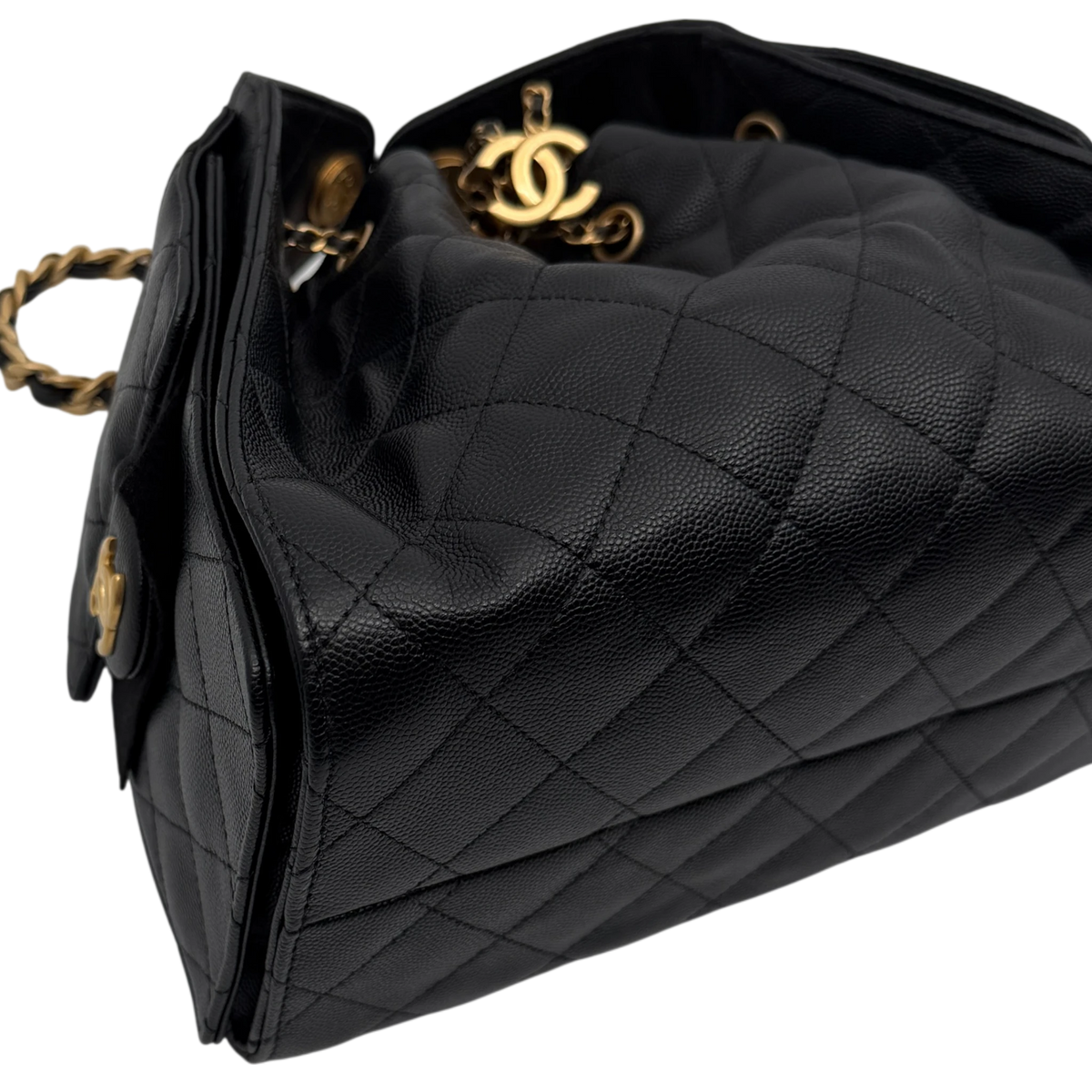 Chanel 25 Kleine Tasche Kaviarleder Schwarz Hardware Gold gealtert