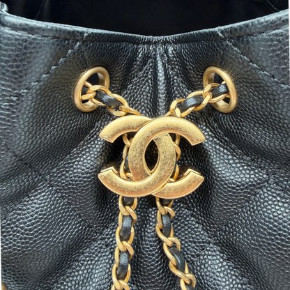 Chanel 25 Kleine Tasche Kaviarleder Schwarz Hardware Gold gealtert