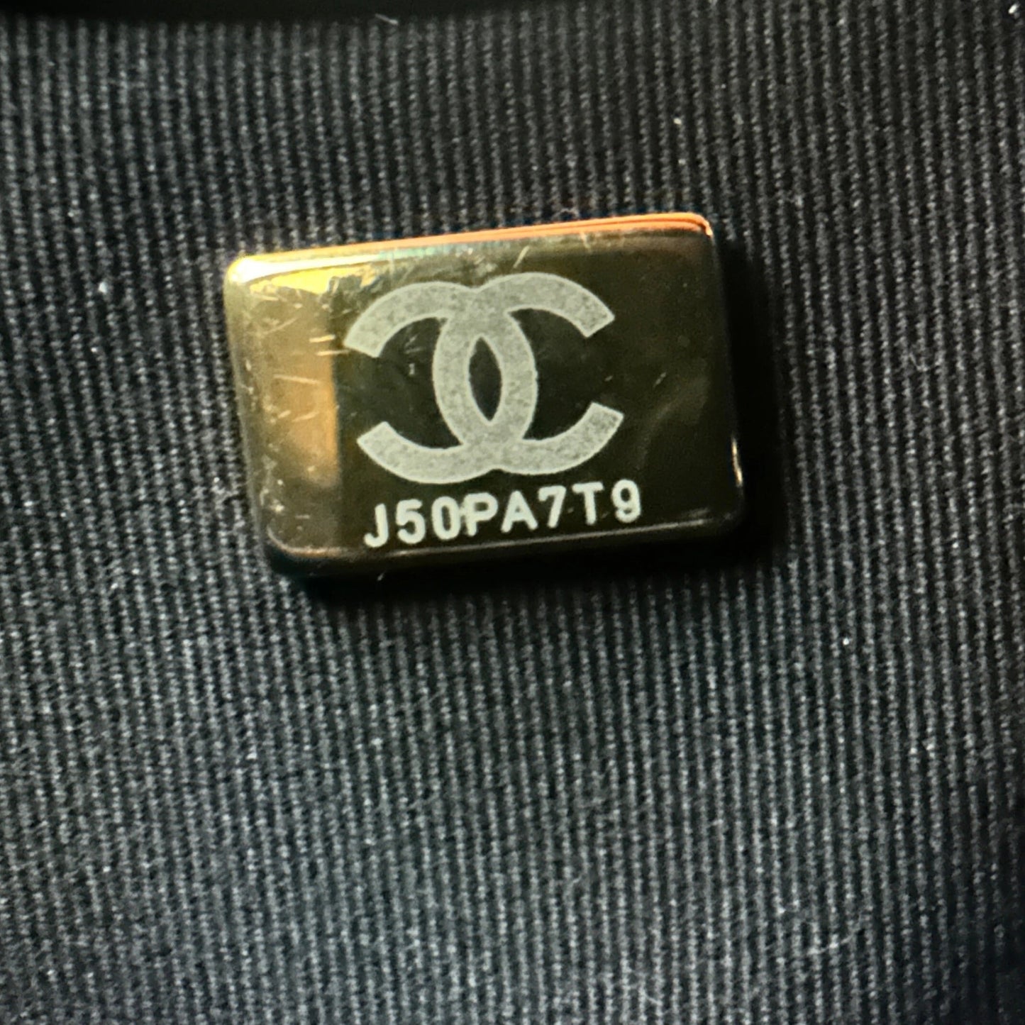 Chanel 31 Mini Shopper glänzendes Lammleder goldene Hardware / sehr gut Chanel