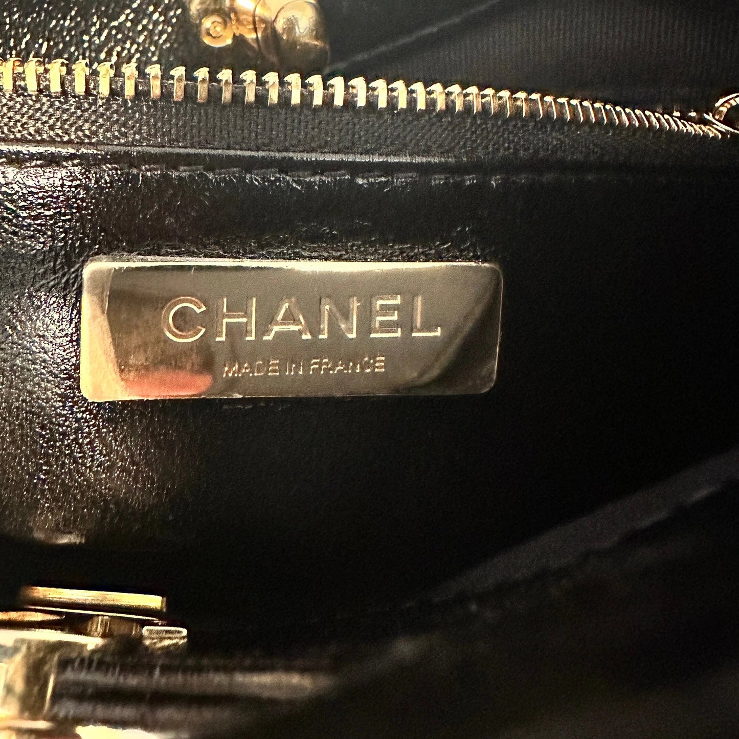 Chanel 31 Mini Shopper glänzendes Lammleder goldene Hardware / sehr gut Chanel