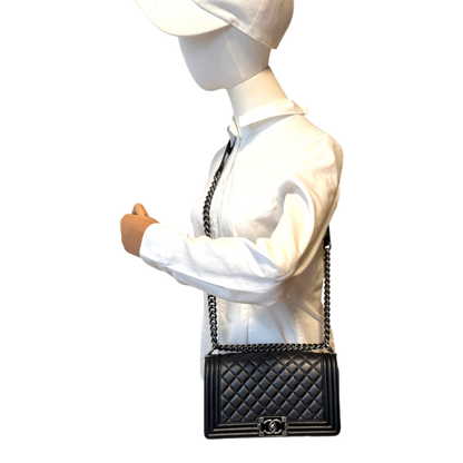 Chanel Boy Bag Medium Schwarz Kalbsleder Ruthenium limited Edition Chanel
