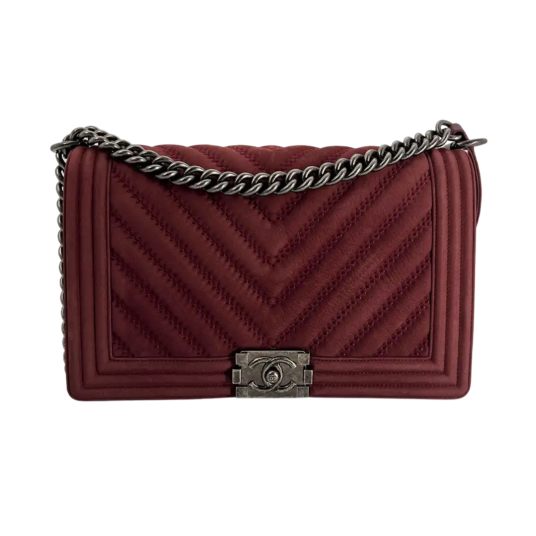 Chanel Boy Medium Nubuk Leder bordeauxrot Chevron Muster / sehr gut Chanel