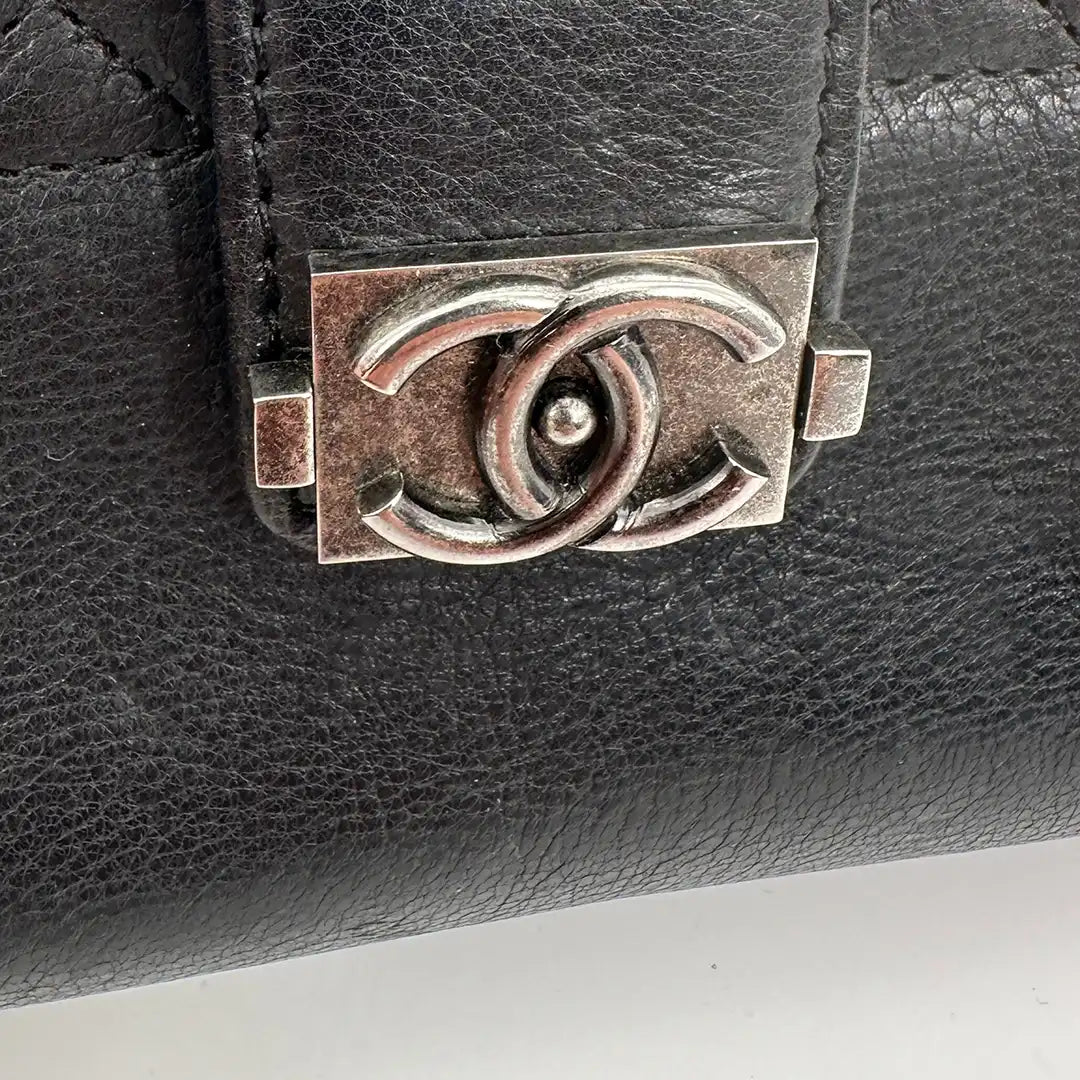 Chanel Boy Reverso Mini Pochette schwarz Kalbsleder / sehr gut Chanel