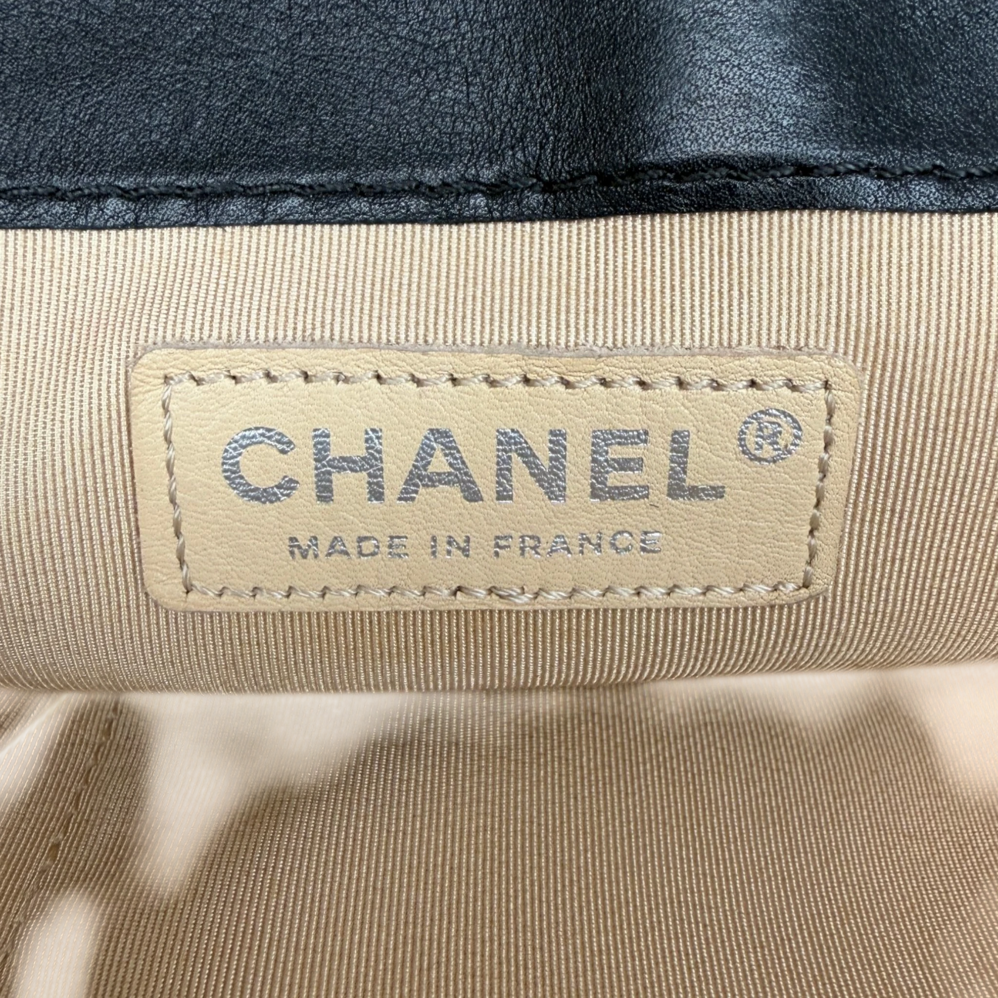Chanel Boy Tasche Groß Lammleder / Rattan Schwarz / Beige Chanel