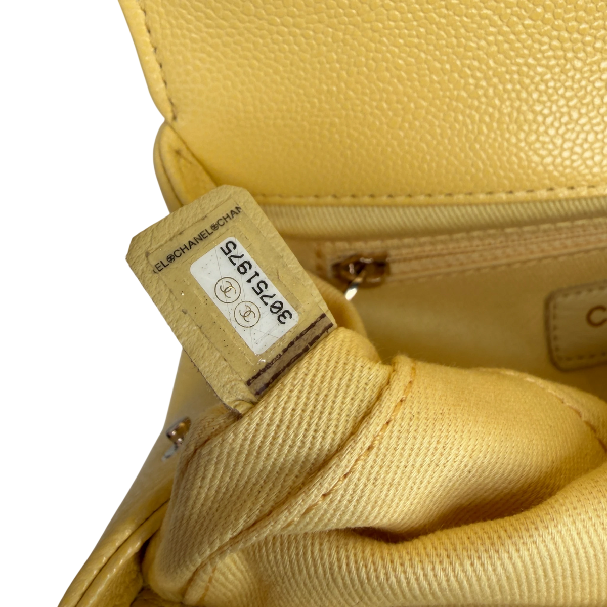 Chanel Business Affinity Small Flap Bag Caviar Gelb Gold Chanel