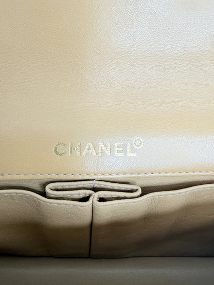 Chanel Chocolate Bar Bag Lammleder beige / sehr gut Chanel