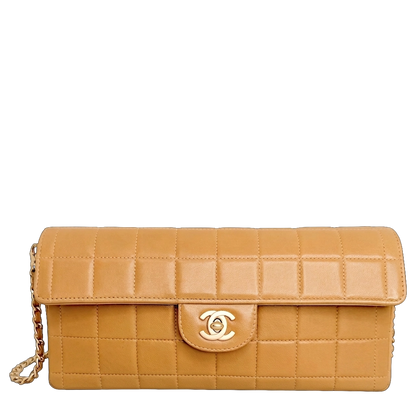 Chanel Chocolate Bar Bag Lammleder beige / sehr gut Chanel