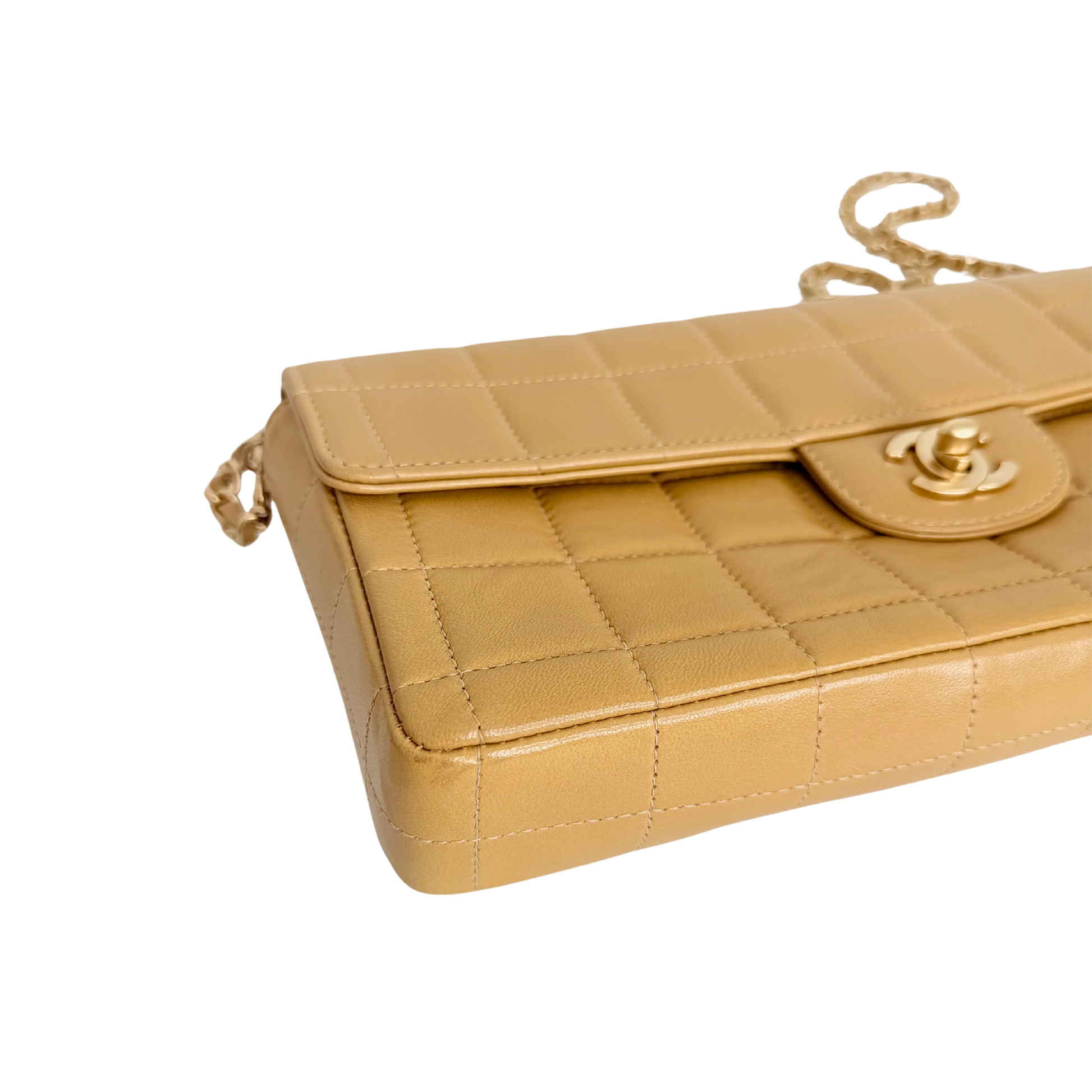 Chanel Chocolate Bar Bag Lammleder beige / sehr gut Chanel