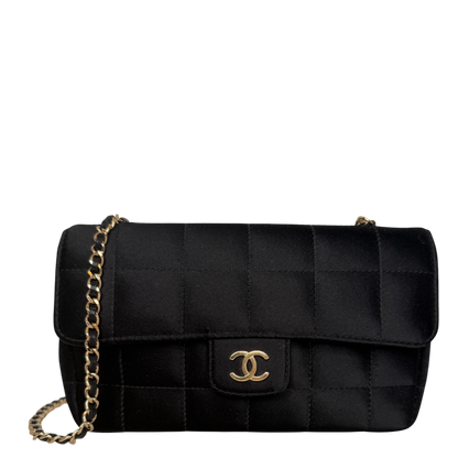 Chanel Chocolate Bar Flap Bag Satin Schwarz Chanel