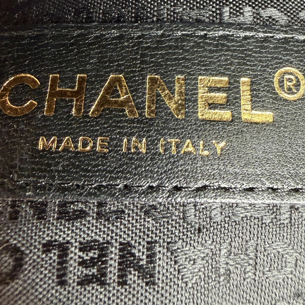Chanel Chocolate Bar Flap Bag Satin Schwarz Chanel