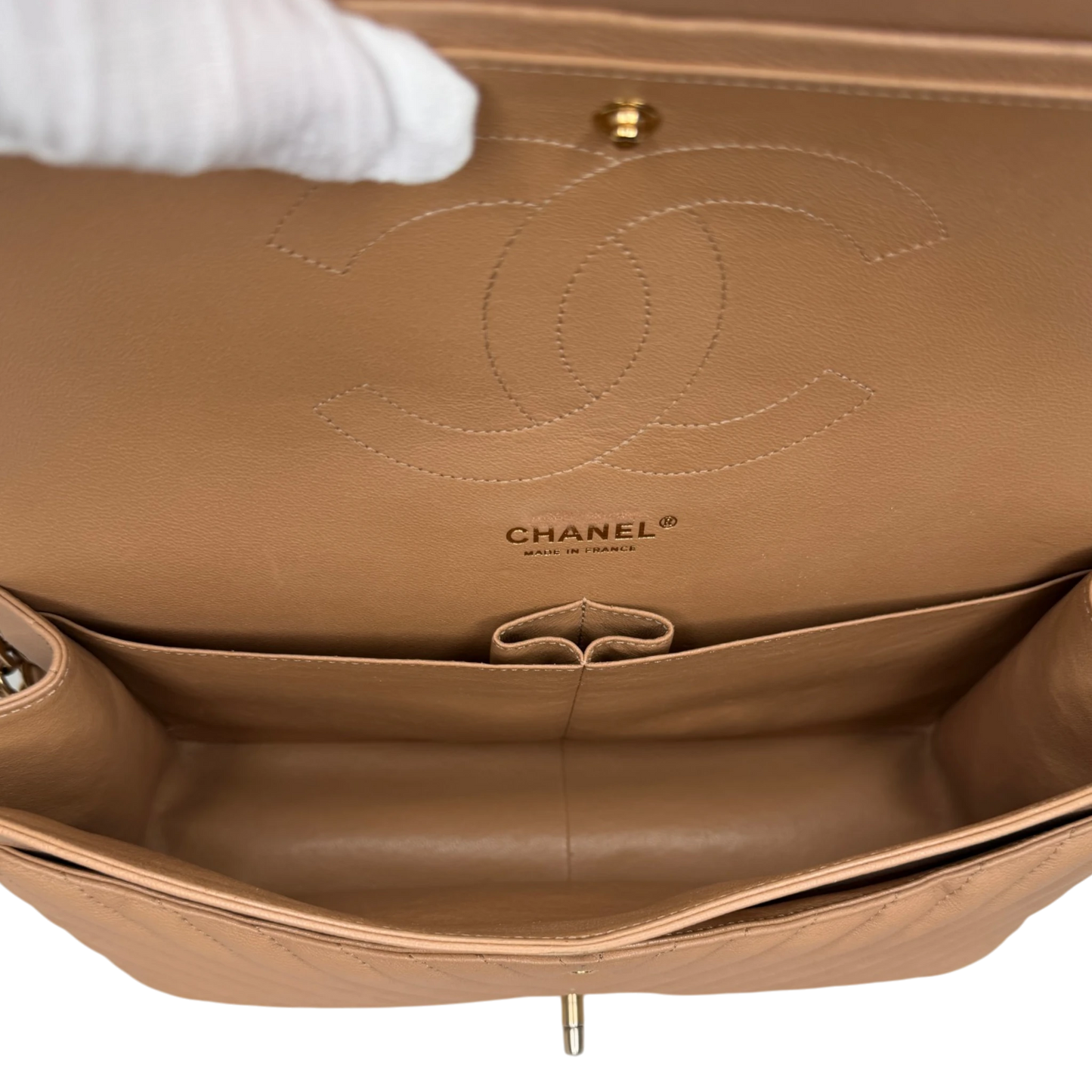 Chanel Classic Double Flap Bag Jumbo Chevron beige Chanel