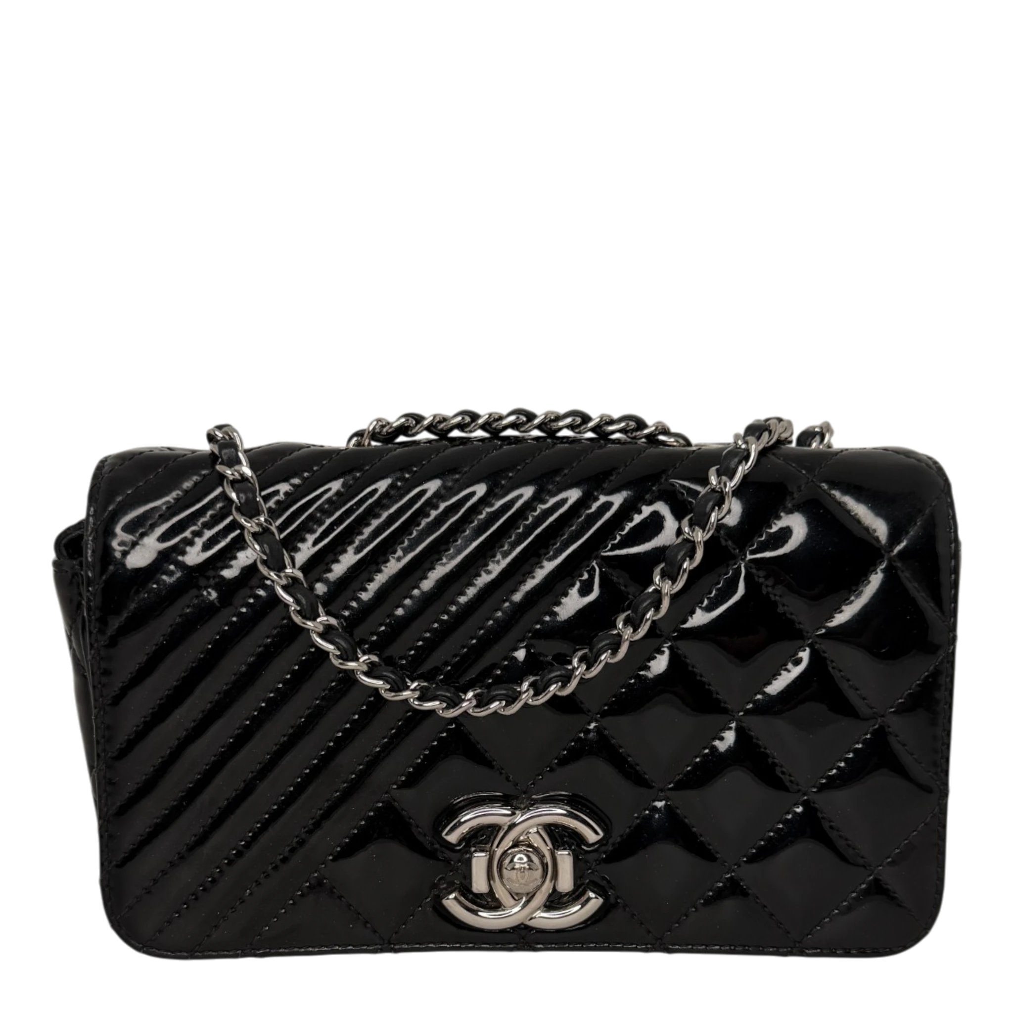 Chanel Coco Boy Flap Bag Small Lackleder silberne Hardware Chanel