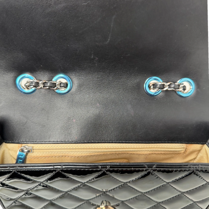 Chanel Coco Boy Flap Bag Small Lackleder silberne Hardware Chanel