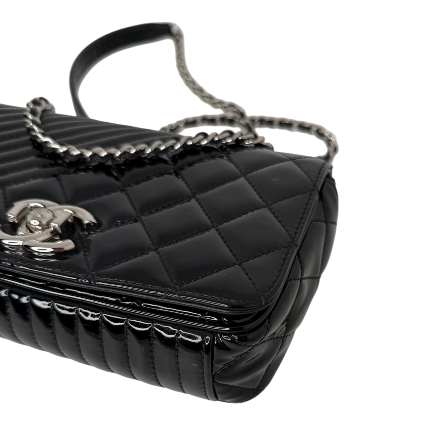 Chanel Coco Boy Flap Bag Small Lackleder silberne Hardware Chanel
