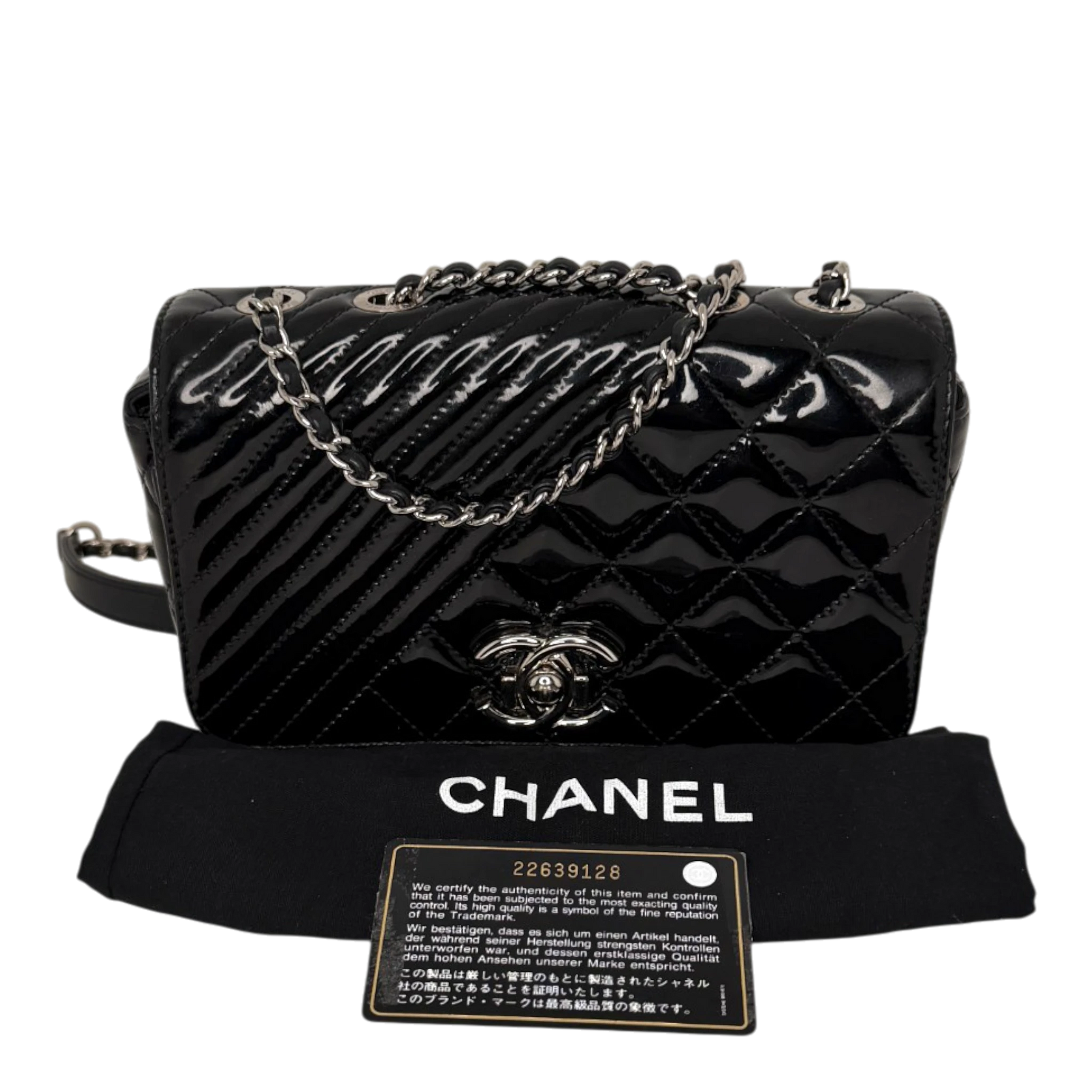 Chanel Coco Boy Flap Bag Small Lackleder silberne Hardware Chanel