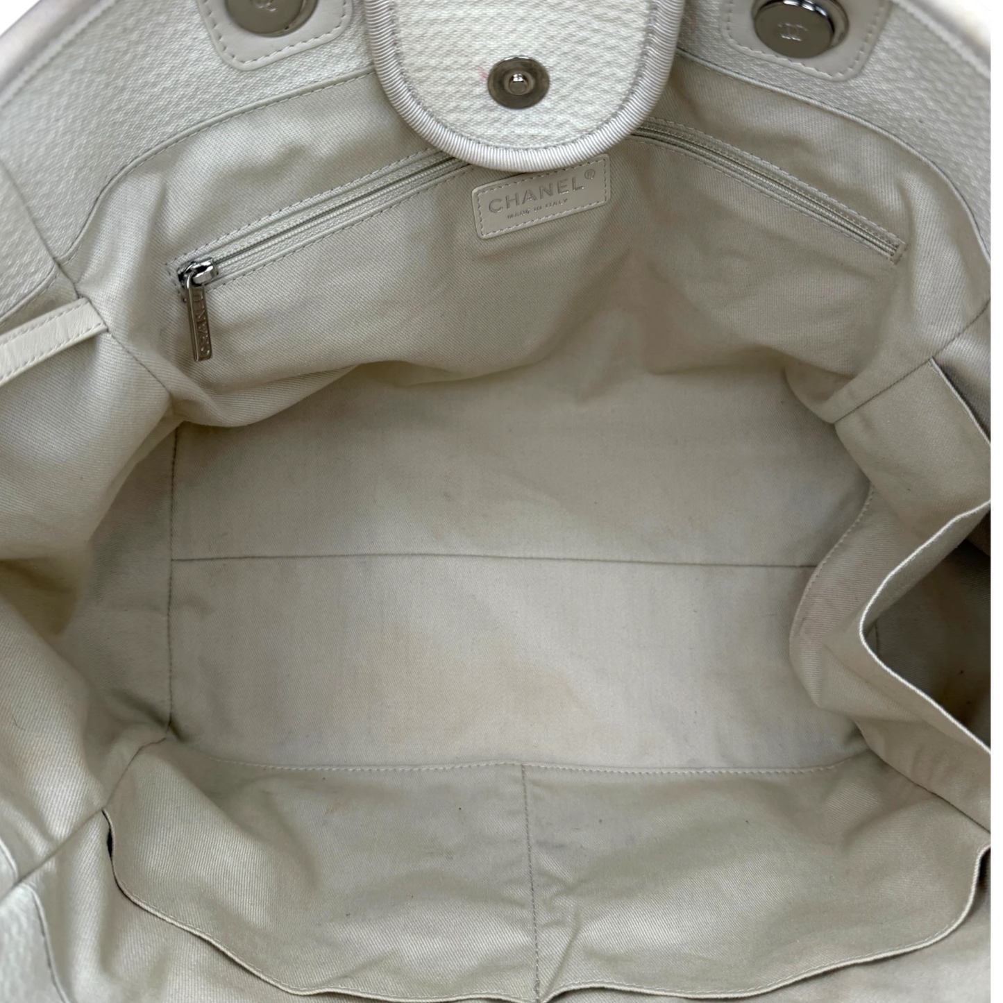 Chanel Deauville mittelgroße Tasche beige silberne Hardware 2022 / gut Chanel