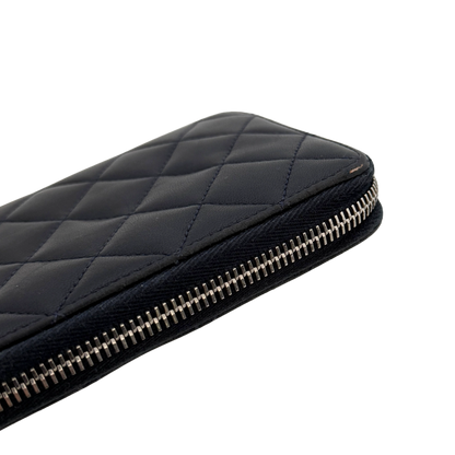 Chanel CC zip-around Geldbörse Dunkelblau / gut Louis Vuitton