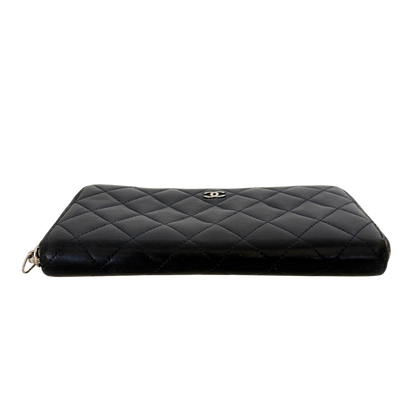 Chanel CC zip-around Geldbörse Dunkelblau / gut Louis Vuitton