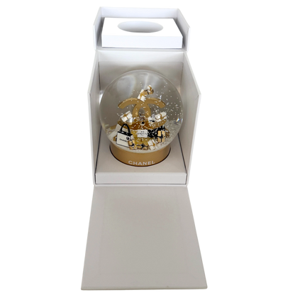 Chanel Schneekugel 2023 Gold / neuwertig Chanel