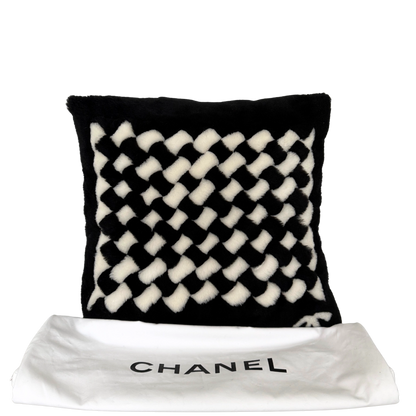 Chanel Kissen aus Lammfell und Kaschmir Schwarz Weiß / neuwertig Chanel