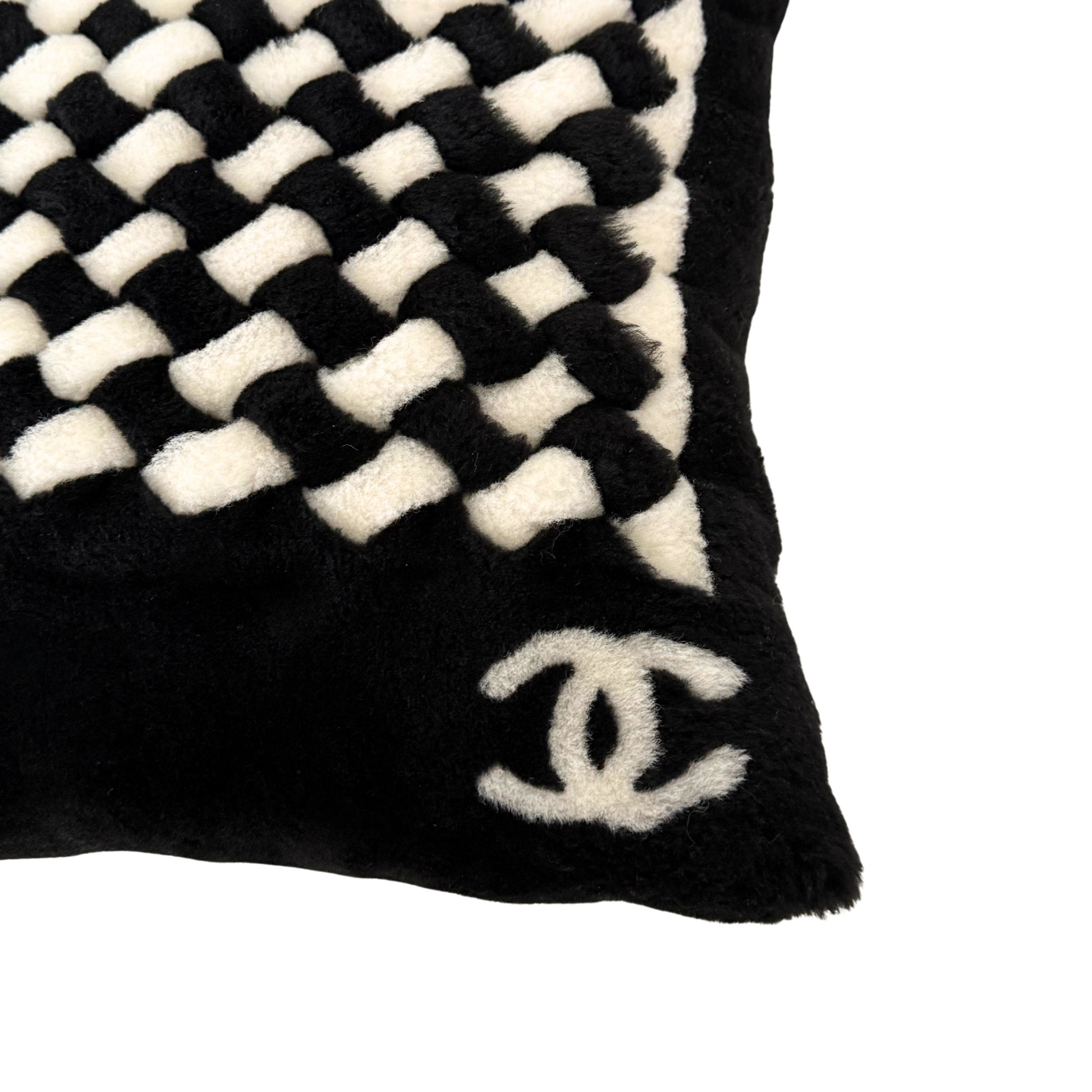 Chanel Kissen aus Lammfell und Kaschmir Schwarz Weiß / neuwertig Chanel
