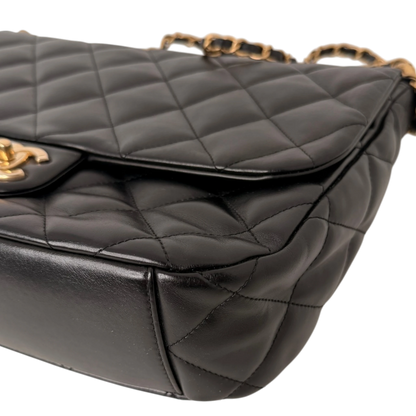 Chanel Maxi Flapbag 2024 glänzendes Kalbsleder GHW schwarz / neuwertig Chanel
